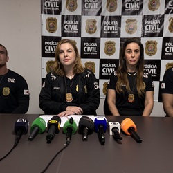 Unveil 8a21a6f614db065bb1ca2c21a5c803aede783f93e5277febbd47f37d9dbae4ca