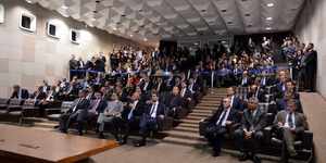 Unveil 8a21a6f614db065bb1ca2c21a5c803aede783f93e5277febbd47f37d9dbae4ca