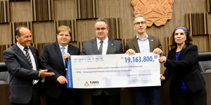 Unveil 8a21a6f614db065bb1ca2c21a5c803aede783f93e5277febbd47f37d9dbae4ca