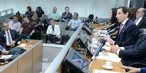 Unveil 8a21a6f614db065bb1ca2c21a5c803aede783f93e5277febbd47f37d9dbae4ca