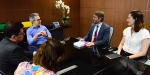 Unveil 8a21a6f614db065bb1ca2c21a5c803aede783f93e5277febbd47f37d9dbae4ca