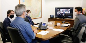 Unveil 8a21a6f614db065bb1ca2c21a5c803aede783f93e5277febbd47f37d9dbae4ca