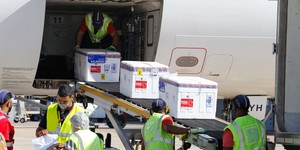 Unveil 8a21a6f614db065bb1ca2c21a5c803aede783f93e5277febbd47f37d9dbae4ca