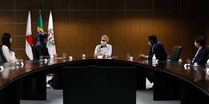 Unveil 8a21a6f614db065bb1ca2c21a5c803aede783f93e5277febbd47f37d9dbae4ca