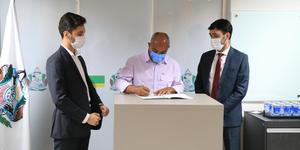 Unveil 8a21a6f614db065bb1ca2c21a5c803aede783f93e5277febbd47f37d9dbae4ca