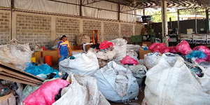 Unveil 8a21a6f614db065bb1ca2c21a5c803aede783f93e5277febbd47f37d9dbae4ca