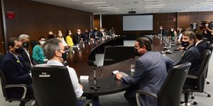 Unveil 8a21a6f614db065bb1ca2c21a5c803aede783f93e5277febbd47f37d9dbae4ca