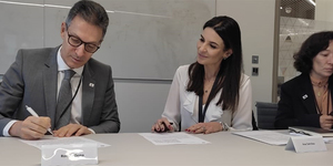 Unveil 8a21a6f614db065bb1ca2c21a5c803aede783f93e5277febbd47f37d9dbae4ca