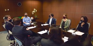 Unveil 8a21a6f614db065bb1ca2c21a5c803aede783f93e5277febbd47f37d9dbae4ca