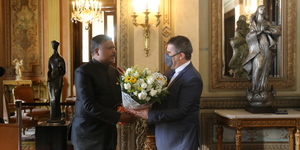 Unveil 8a21a6f614db065bb1ca2c21a5c803aede783f93e5277febbd47f37d9dbae4ca