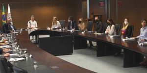 Unveil 8a21a6f614db065bb1ca2c21a5c803aede783f93e5277febbd47f37d9dbae4ca