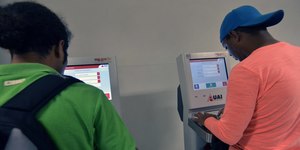 Unveil 8a21a6f614db065bb1ca2c21a5c803aede783f93e5277febbd47f37d9dbae4ca