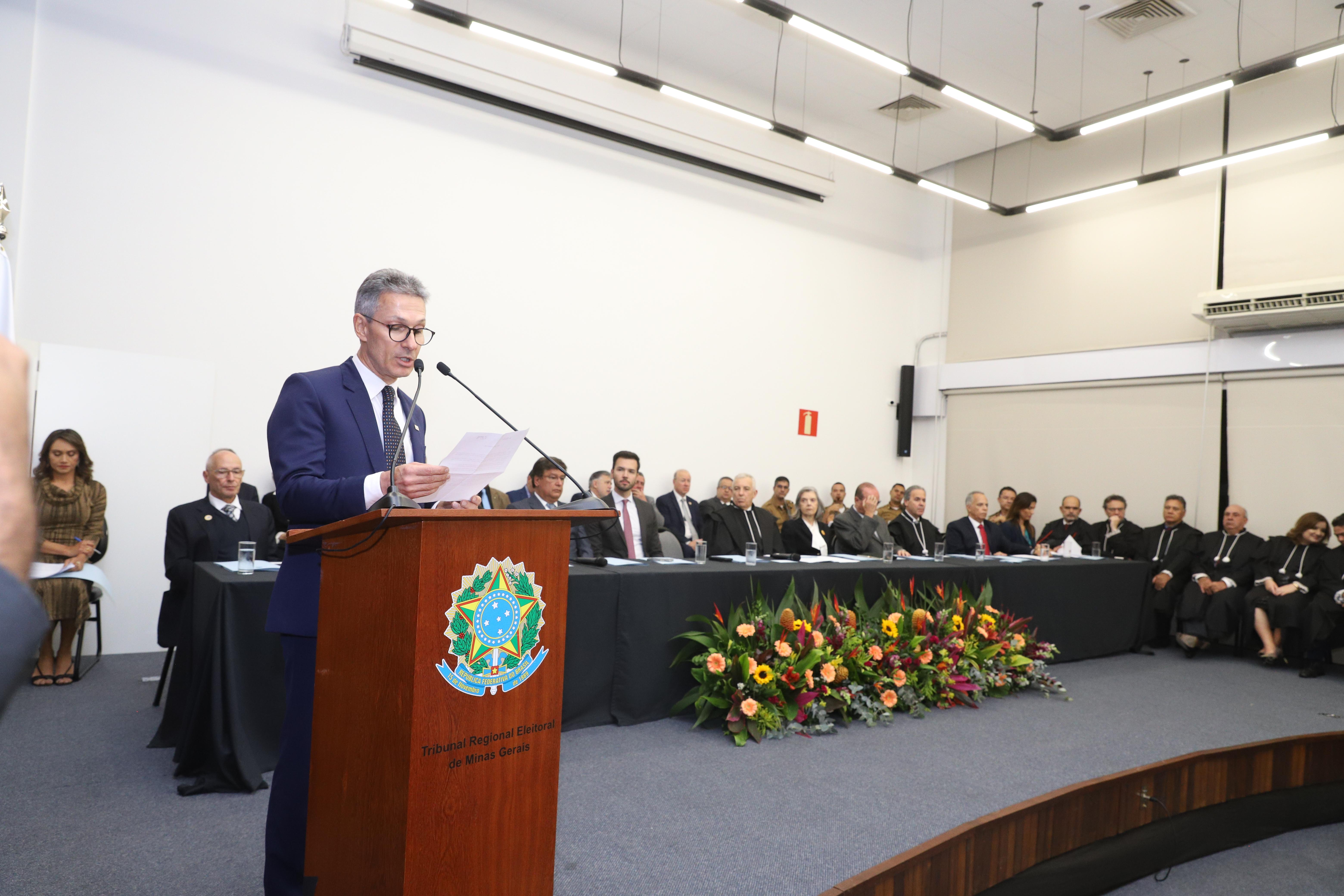 Agência Minas Gerais Governador Participa Da Posse Da Nova Presidência Do Tribunal Regional 