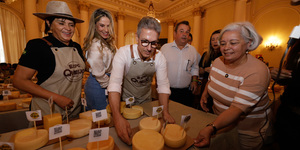 Unveil 8a21a6f614db065bb1ca2c21a5c803aede783f93e5277febbd47f37d9dbae4ca