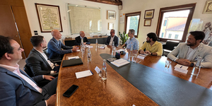 Unveil 8a21a6f614db065bb1ca2c21a5c803aede783f93e5277febbd47f37d9dbae4ca