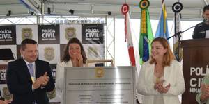 Unveil 8a21a6f614db065bb1ca2c21a5c803aede783f93e5277febbd47f37d9dbae4ca