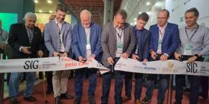 Unveil 8a21a6f614db065bb1ca2c21a5c803aede783f93e5277febbd47f37d9dbae4ca