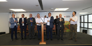 Unveil 8a21a6f614db065bb1ca2c21a5c803aede783f93e5277febbd47f37d9dbae4ca