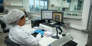 Unveil 8a21a6f614db065bb1ca2c21a5c803aede783f93e5277febbd47f37d9dbae4ca