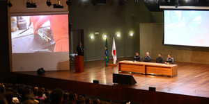 Unveil 8a21a6f614db065bb1ca2c21a5c803aede783f93e5277febbd47f37d9dbae4ca