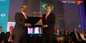 Unveil 8a21a6f614db065bb1ca2c21a5c803aede783f93e5277febbd47f37d9dbae4ca