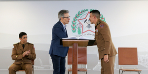 Unveil 8a21a6f614db065bb1ca2c21a5c803aede783f93e5277febbd47f37d9dbae4ca