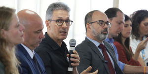 Unveil 8a21a6f614db065bb1ca2c21a5c803aede783f93e5277febbd47f37d9dbae4ca