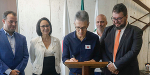 Unveil 8a21a6f614db065bb1ca2c21a5c803aede783f93e5277febbd47f37d9dbae4ca