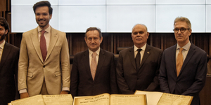 Unveil 8a21a6f614db065bb1ca2c21a5c803aede783f93e5277febbd47f37d9dbae4ca