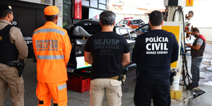 Unveil 8a21a6f614db065bb1ca2c21a5c803aede783f93e5277febbd47f37d9dbae4ca