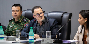 Unveil 8a21a6f614db065bb1ca2c21a5c803aede783f93e5277febbd47f37d9dbae4ca