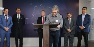 Unveil 8a21a6f614db065bb1ca2c21a5c803aede783f93e5277febbd47f37d9dbae4ca