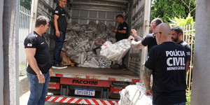 Unveil 8a21a6f614db065bb1ca2c21a5c803aede783f93e5277febbd47f37d9dbae4ca