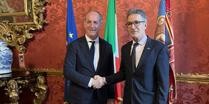 Unveil 8a21a6f614db065bb1ca2c21a5c803aede783f93e5277febbd47f37d9dbae4ca