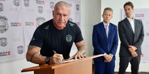 Unveil 8a21a6f614db065bb1ca2c21a5c803aede783f93e5277febbd47f37d9dbae4ca